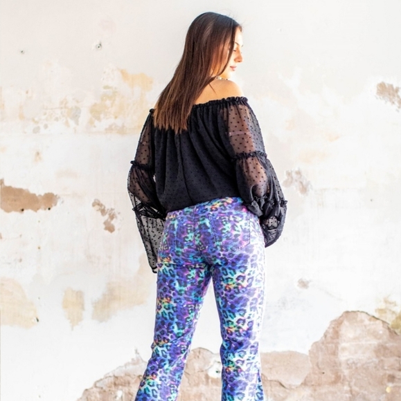 Iridescent Leopard Bells - Picture 3 of 5